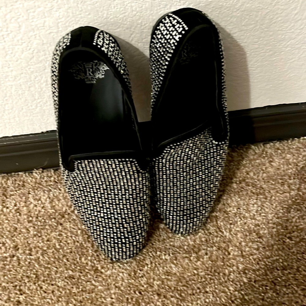 Royal shoes with stones on it
